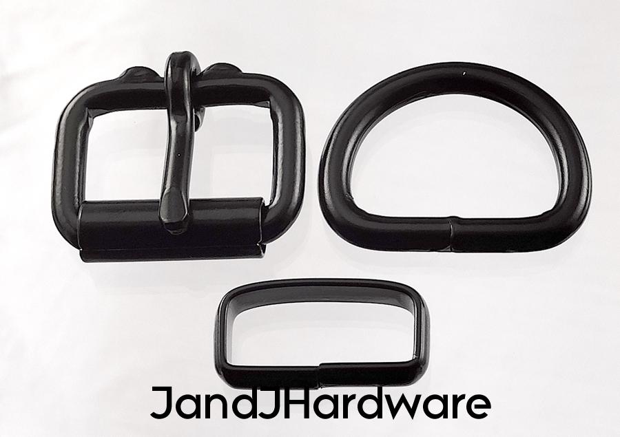 1 inch deluxe black plated maker pack consisting of 2 each of a heel bar roller buckle, D ring, and deluxe belt keeper.